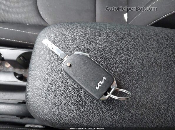 3KPF24AD6PE683417 2023 KIA FORTE Серый Вид панели приборов