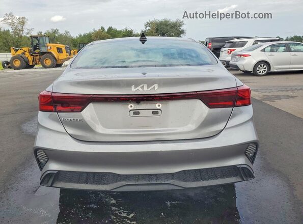 3KPF24AD6RE738600 2024 KIA FORTE Gray უკანა ხედი