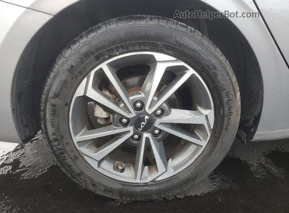 3KPF24AD6RE738600 2024 KIA FORTE Gray 