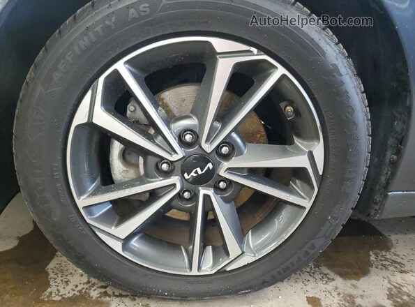 3KPF24AD6RE763707 2024 KIA FORTE Gray Սալոնի 360 աստիճան տեսք