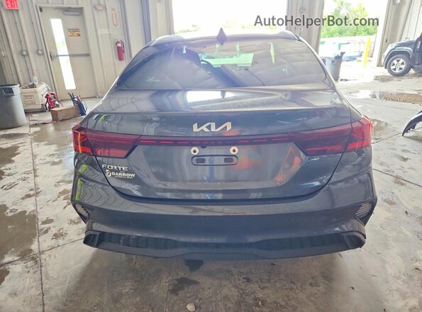 3KPF24AD6RE779874 2024 KIA FORTE Gray Vista trasera