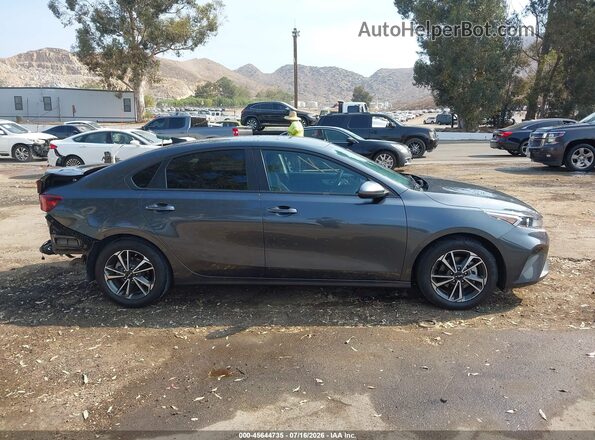 3KPF24AD6RE800786 2024 KIA FORTE Gray Vista interior trasera