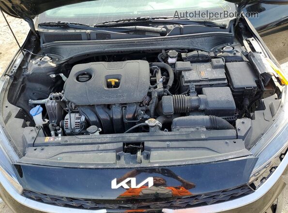 3KPF24AD6RE830662 2024 KIA FORTE Black Vista interior trasera