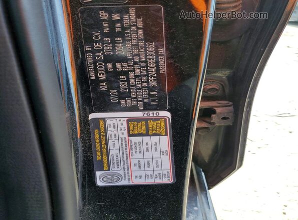 3KPF24AD6RE830662 2024 KIA FORTE Black Vista del compartimento del motor