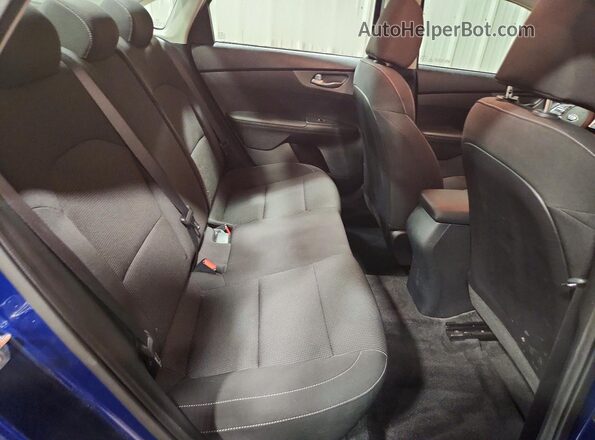 3KPF24AD7LE161809 2020 KIA FORTE Blue Вид задніх сидінь