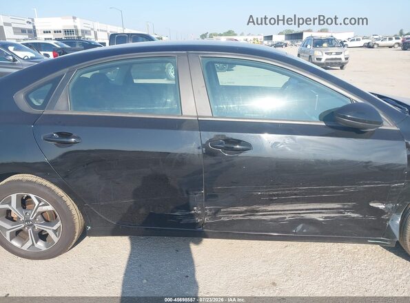 3KPF24AD7LE216209 2020 KIA FORTE Black Rear interior view