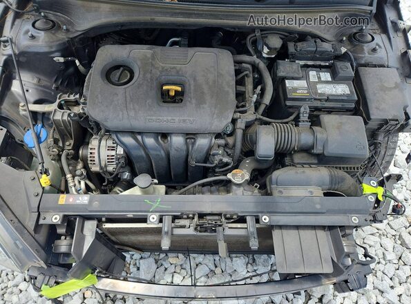 3KPF24AD7LE221314 2020 KIA FORTE Charcoal Вид задньої частини салону