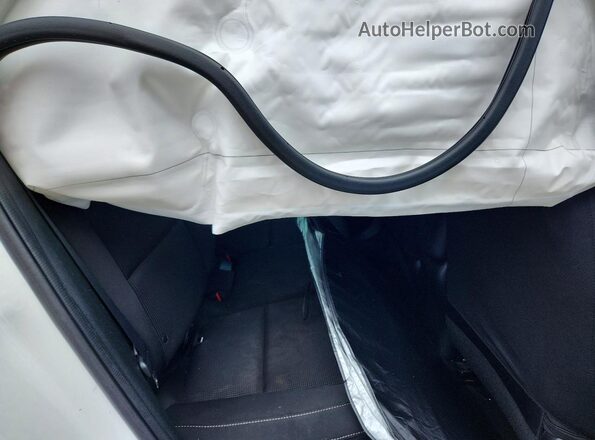3KPF24AD7LE245080 2020 KIA FORTE White უკანა სავარძლების ხედი
