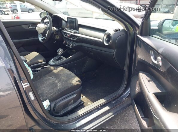 3KPF24AD7ME266531 2021 KIA FORTE Gray წინა სალონის ხედი