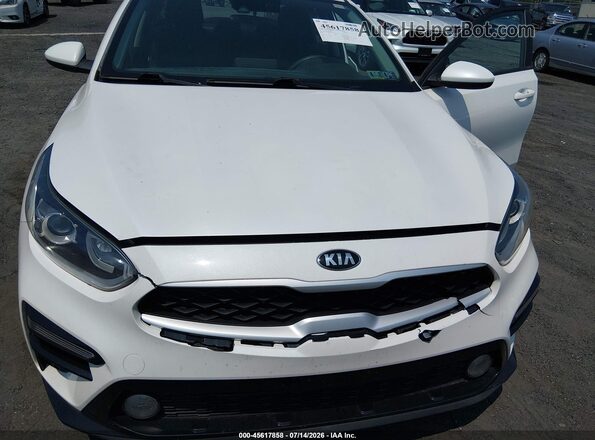 3KPF24AD7ME305456 2021 KIA FORTE White Вид спереду