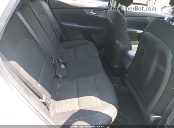 3KPF24AD7ME305456 2021 KIA FORTE White Вид наклейки з VIN-кодом