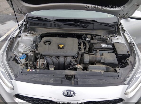 3KPF24AD7ME372090 2021 KIA FORTE Silver Rear view