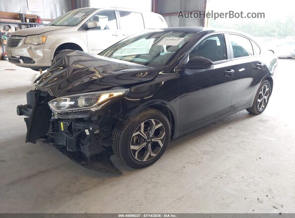 3KPF24AD7ME377161 2021 KIA FORTE Black Front left