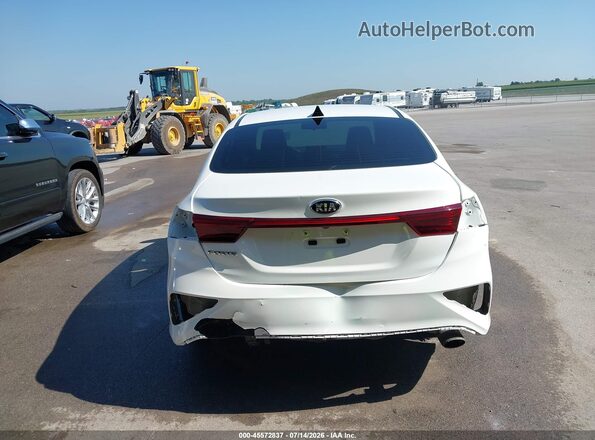 3KPF24AD7ME410918 2021 KIA FORTE Белый Вид спереди