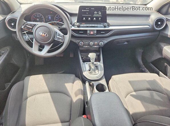 3KPF24AD7ME412801 2021 KIA FORTE Gray Dashboard view