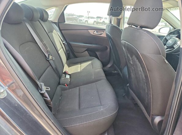 3KPF24AD7ME412801 2021 KIA FORTE Gray Rear seats view