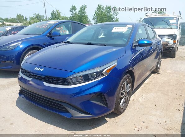 3KPF24AD7NE472630 2022 KIA FORTE Blue Vista tres cuartos delantera izquierda