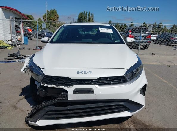 3KPF24AD7NE474376 2022 KIA FORTE White ხელსაწყოთა პანელის ხედი