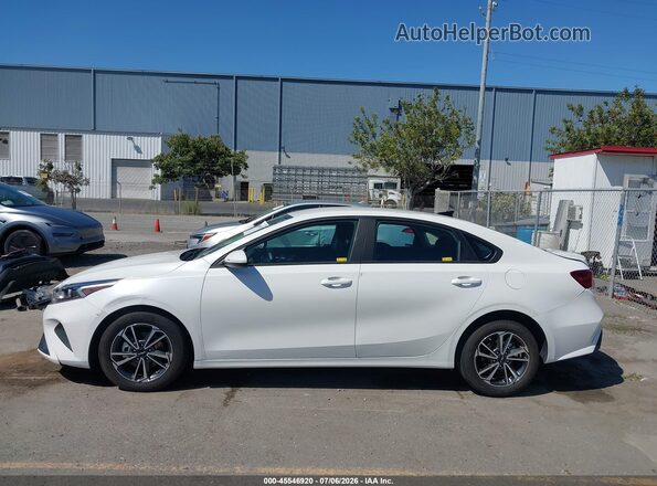 3KPF24AD7NE474376 2022 KIA FORTE White სალონის 360-გრადუსიანი ხედი