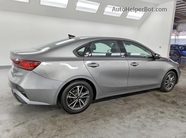 3KPF24AD7NE501513 2022 KIA FORTE Gray უკანა მარჯვენა