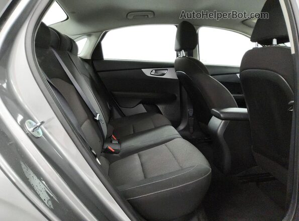 3KPF24AD7NE501513 2022 KIA FORTE Gray უკანა სავარძლების ხედი