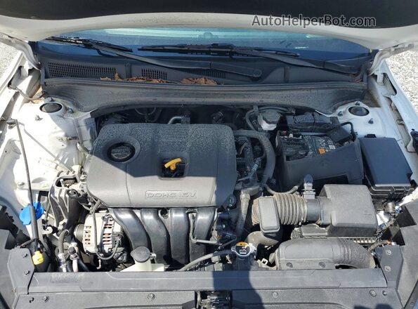 3KPF24AD7PE508769 2023 KIA FORTE White Вид задньої частини салону