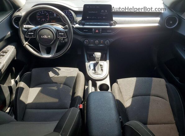 3KPF24AD7PE508769 2023 KIA FORTE White Вид панелі приладів