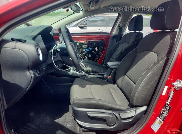 3KPF24AD7PE606149 2023 KIA FORTE Red Vista interior delantera
