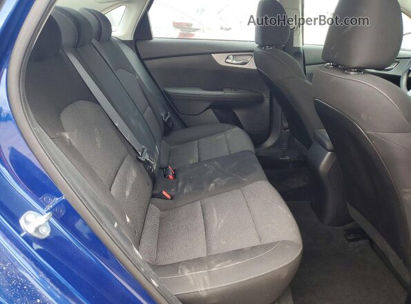 3KPF24AD7PE631066 2023 KIA FORTE Blue უკანა სავარძლების ხედი
