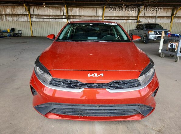 3KPF24AD7RE708263 2024 KIA FORTE Orange Front view