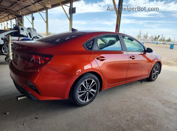 3KPF24AD7RE708263 2024 KIA FORTE Orange Rear right