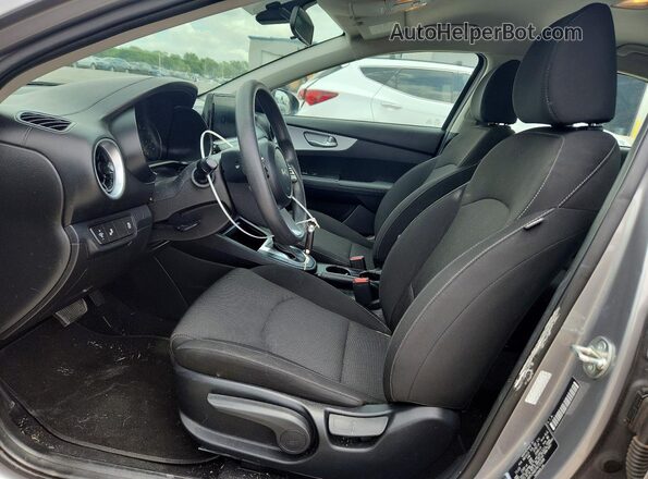 3KPF24AD7RE725306 2024 KIA FORTE Gray წინა სალონის ხედი