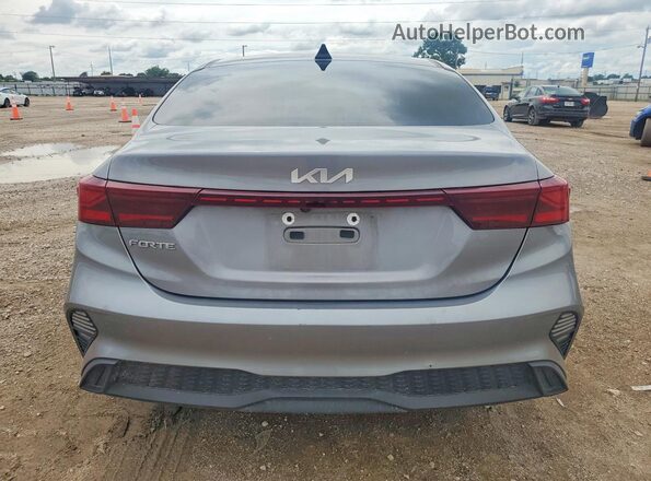 3KPF24AD7RE730859 2024 KIA FORTE Silver Հետևի տեսք