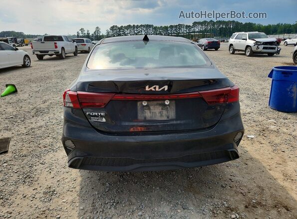 3KPF24AD7RE744535 2024 KIA FORTE Black Widok z tyłu