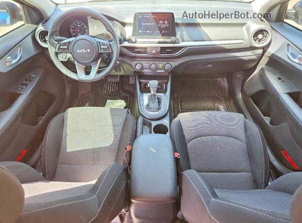 3KPF24AD7RE809853 2024 KIA FORTE Blue Dashboard view