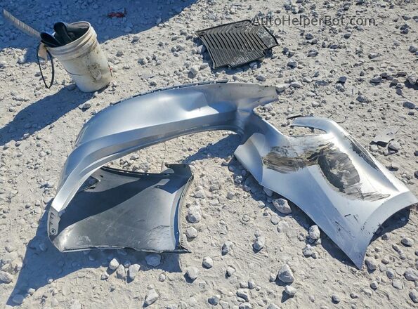 3KPF24AD8LE178652 2020 KIA FORTE Silver Engine compartment view
