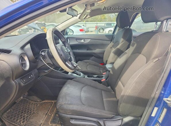 3KPF24AD8LE246139 2020 KIA FORTE Синий Вид салона спереди