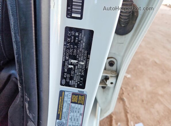 3KPF24AD8ME265646 2021 KIA FORTE White Вид підкапотного простору