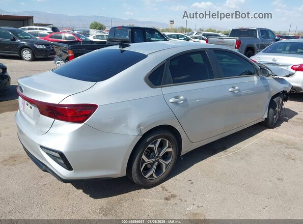 3KPF24AD8ME346310 2021 KIA FORTE Silver Задня права чверть