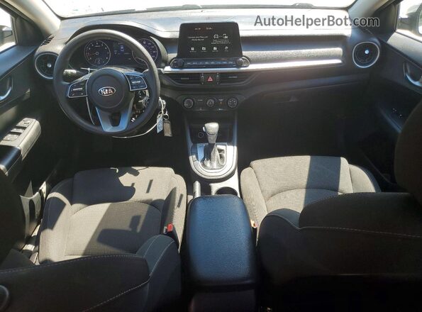 3KPF24AD8ME346890 2021 KIA FORTE White Widok deski rozdzielczej
