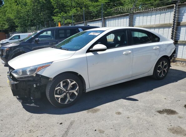 3KPF24AD8ME346890 2021 KIA FORTE White 