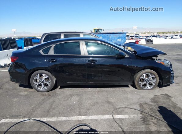 3KPF24AD8ME358120 2021 KIA FORTE Black Rear interior view
