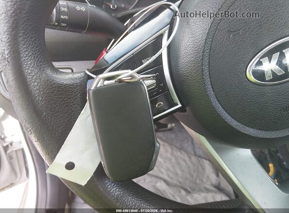 3KPF24AD8ME364564 2021 KIA FORTE Silver Widok deski rozdzielczej