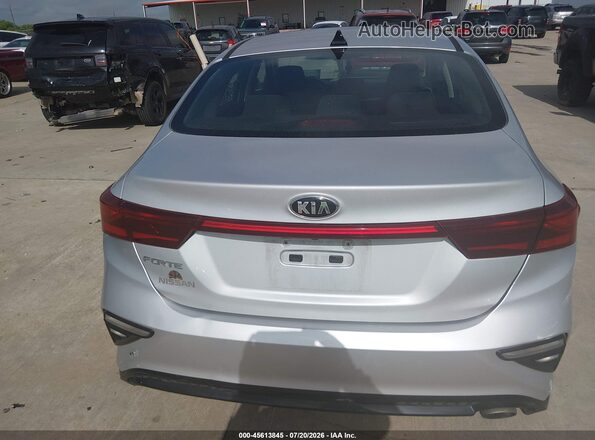 3KPF24AD8ME364564 2021 KIA FORTE Silver 