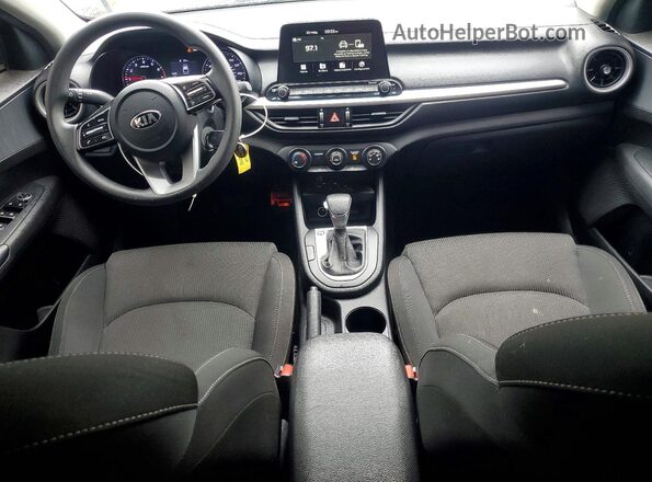 3KPF24AD8ME408871 2021 KIA FORTE Серый Вид панели приборов