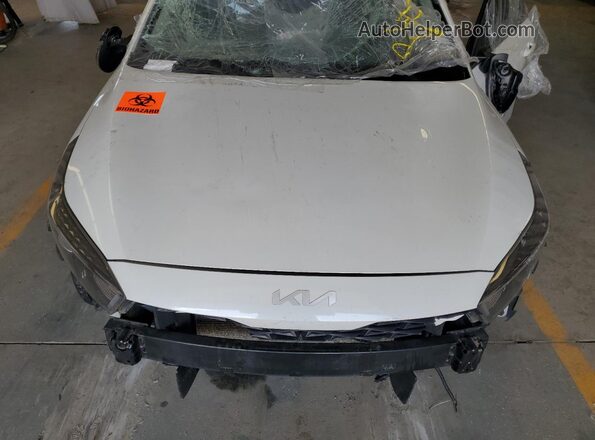 3KPF24AD8PE522468 2023 KIA FORTE Белый 