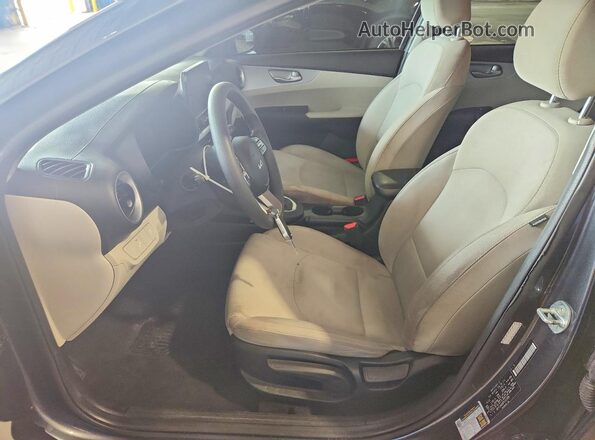 3KPF24AD8PE555289 2023 KIA FORTE Gray Սալոնի դիմացի տեսք