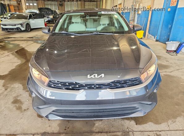 3KPF24AD8PE555289 2023 KIA FORTE Gray Դիմացի տեսք