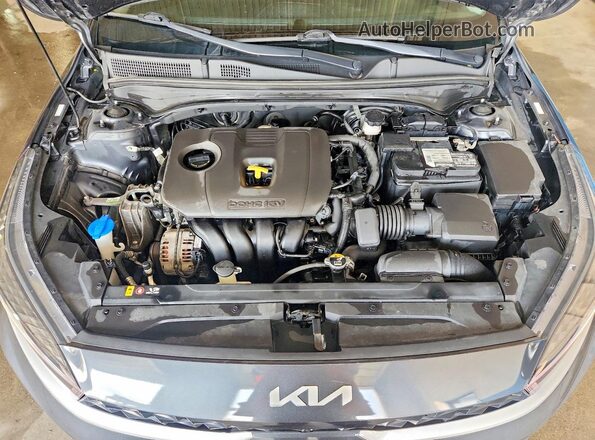 3KPF24AD8PE555289 2023 KIA FORTE Gray Սալոնի հետևի տեսք