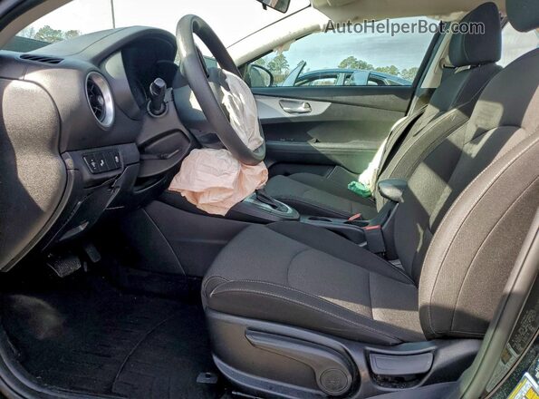 3KPF24AD8PE564591 2023 KIA FORTE Black Vista interior delantera